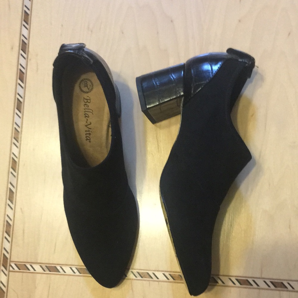 New Bella Vita Slip On Faux Suede Heel Shoes -7N